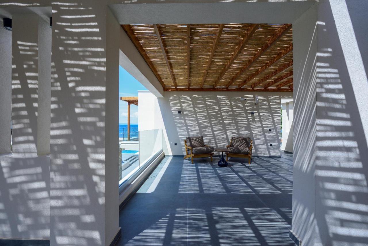 Amyntas Seafront Hotel Neos Marmaras Exterior photo