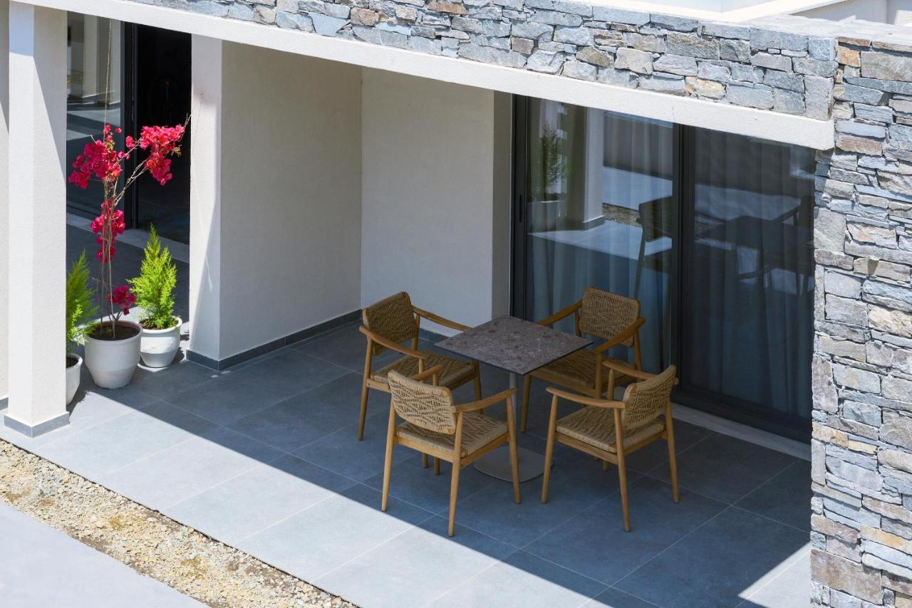Amyntas Seafront Hotel Neos Marmaras Exterior photo